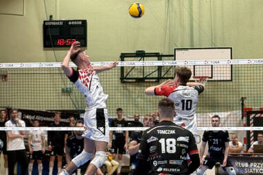 Pięć setów w Siedlcach. KPS wygrywa z MCKiS Jaworznem [ZDJĘCIA]