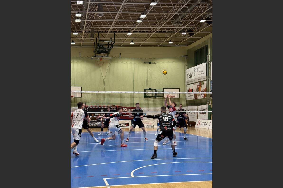 Pięć setów w Siedlcach. KPS wygrywa z MCKiS Jaworznem [ZDJĘCIA]