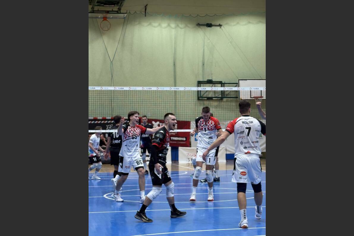 Pięć setów w Siedlcach. KPS wygrywa z MCKiS Jaworznem [ZDJĘCIA]