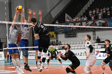 Poniedziałek z PLS 1. Ligą: Nowak-Mosty MKS Będzin - KS Sparta Grodzisk Mazowiecki 3:1