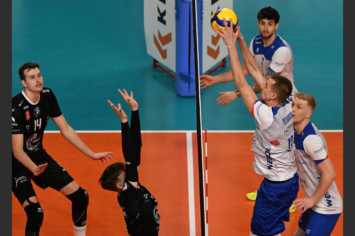 Nowak-Mosty MKS Będzin wygrywa zaległy mecz z drużyną z Grodziska Mazowieckiego [ZDJĘCIA]