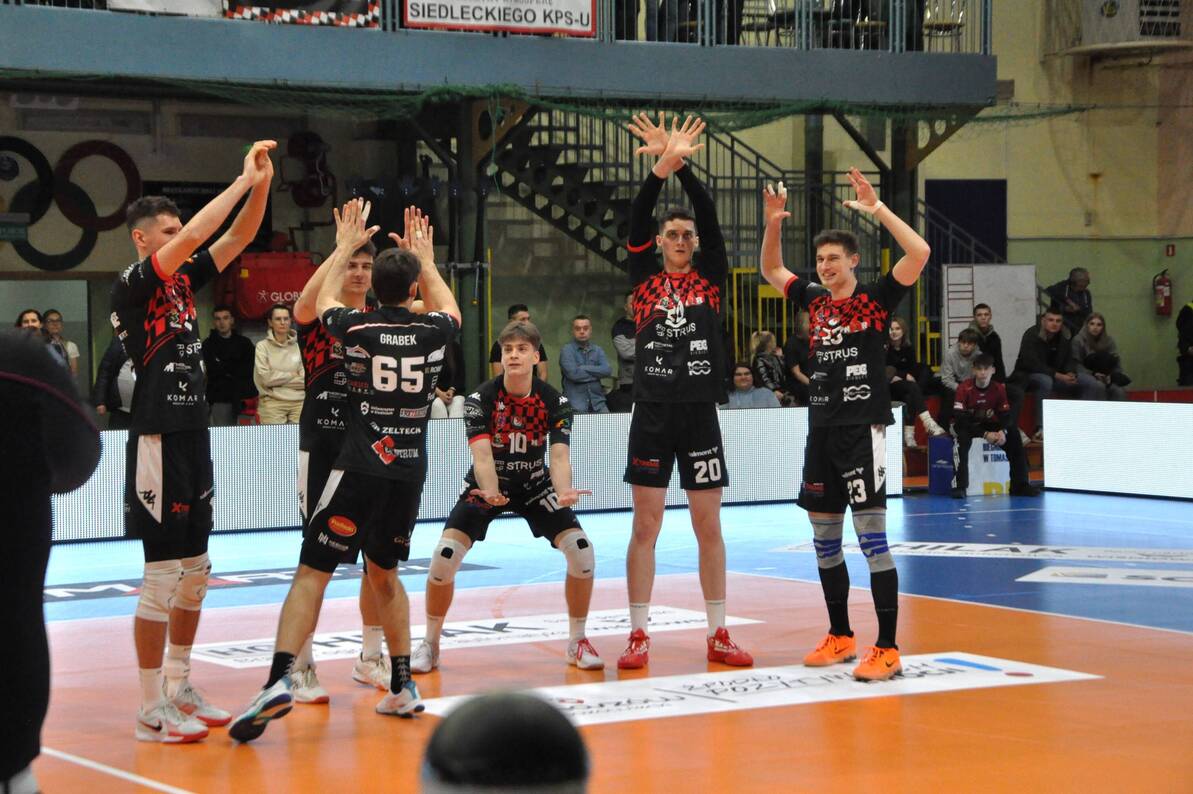 Sobota z PLS 1. Ligą: Lechia Tomaszów Mazowiecki - PIERROT Czarni Radom 3:0