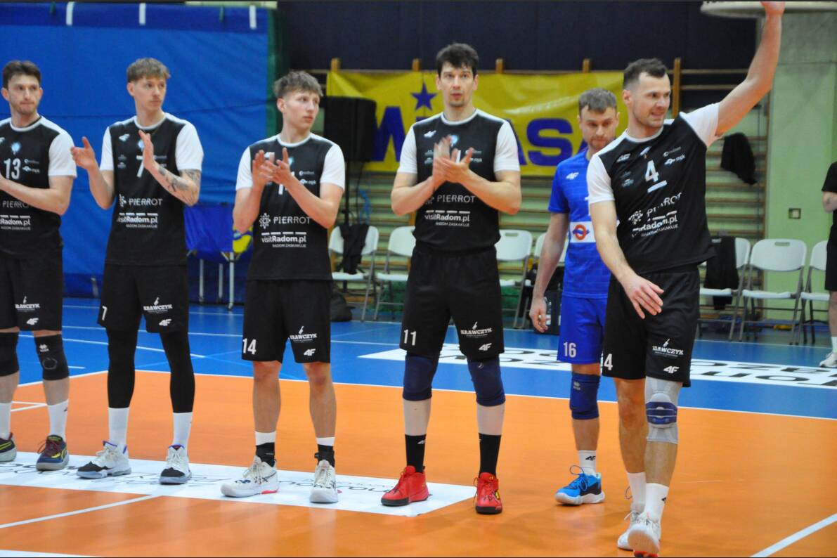 Lechia Tomaszów Mazowiecki wygrywa 3:0 u siebie ZDJĘCIA]