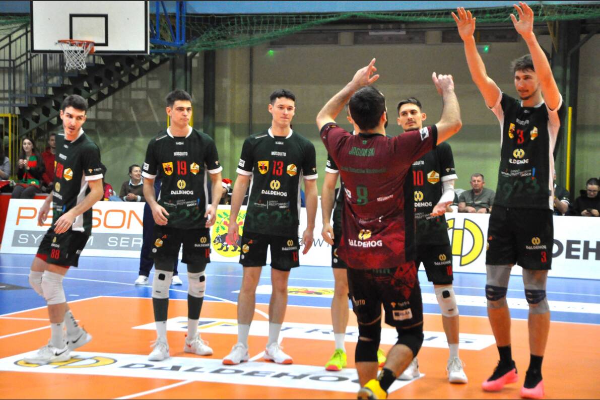 Lechia Tomaszów Mazowiecki wygrywa 3:0 u siebie ZDJĘCIA]