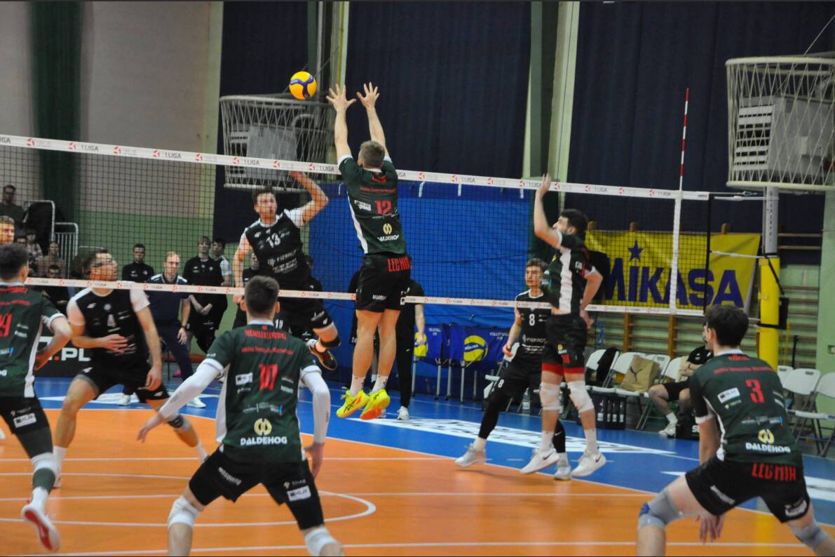 Lechia Tomaszów Mazowiecki wygrywa 3:0 u siebie ZDJĘCIA]