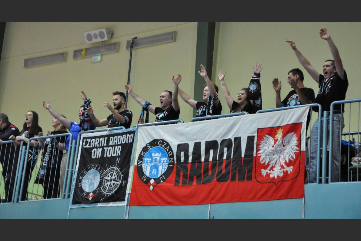 Lechia Tomaszów Mazowiecki wygrywa 3:0 u siebie ZDJĘCIA]