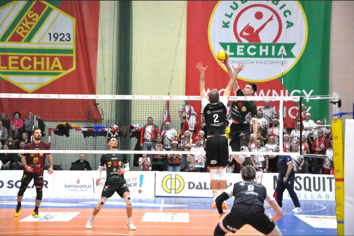 Lechia Tomaszów Mazowiecki wygrywa 3:0 u siebie ZDJĘCIA]