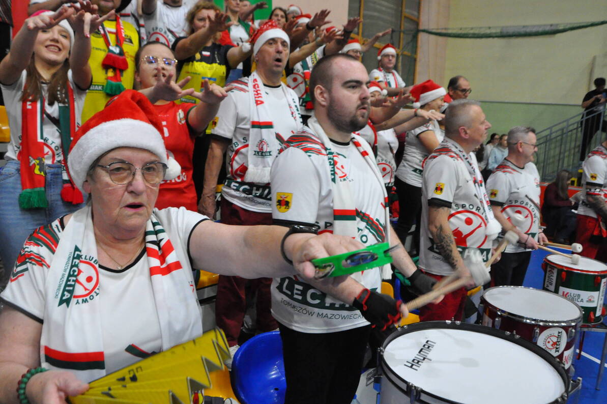 Lechia Tomaszów Mazowiecki wygrywa 3:0 u siebie ZDJĘCIA]
