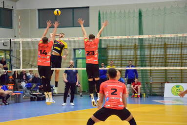 Sobota z PLS 1. Ligą: KKS Mickiewicz Kluczbork - PZL LEONARDO Avia Świdnik 3:1