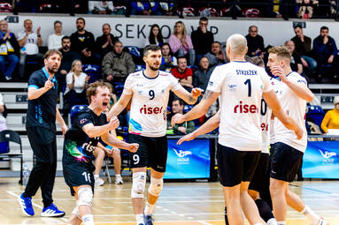 Piątek z PLS 1. Ligą: MCKiS Jaworzno - SMS PZPS Spała 3:0