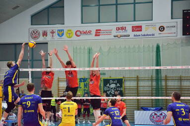 Czwartek z PLS 1. Ligą: KKS Mickiewicz Kluczbork - Stal Nysa 3:1