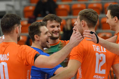 BBTS Bielsko-Biała w trzech setach rozgromił klub z Grodziska Mazowieckiego [ZDJĘCIA]