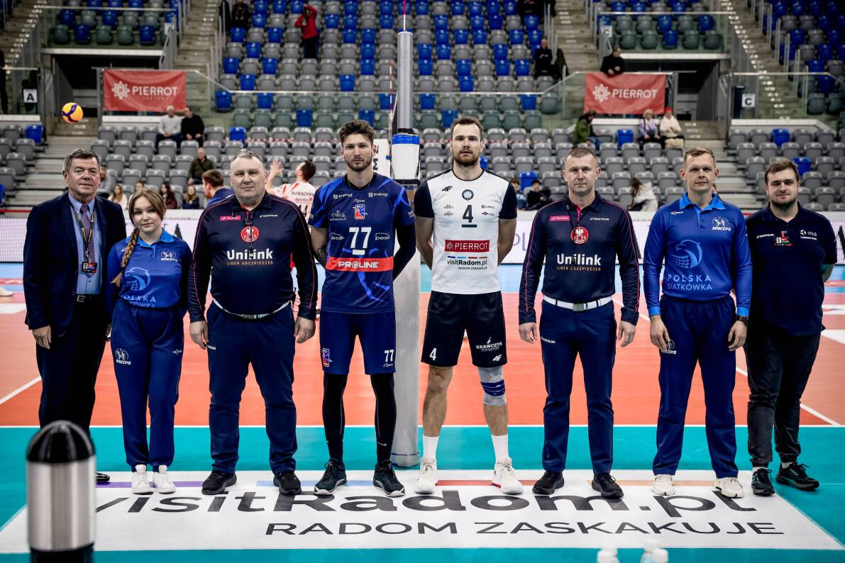 PIERROT Czarni Radom w bardzo wyrównanym pojedynku pokonali BKS Bydgoszcz 3:0 [ZDJĘCIA]