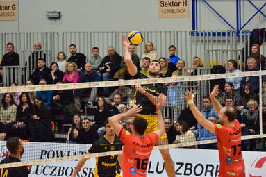 Sobota z PLS 1. Ligą: KKS Mickiewicz Kluczbork - GKS Katowice 3:2