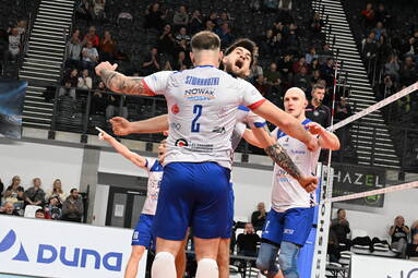 Pierwszy set rozgrzał halę w Będzinie. Gospodarze pokonali gości z Kluczborka 3:0 [ZDJĘCIA]