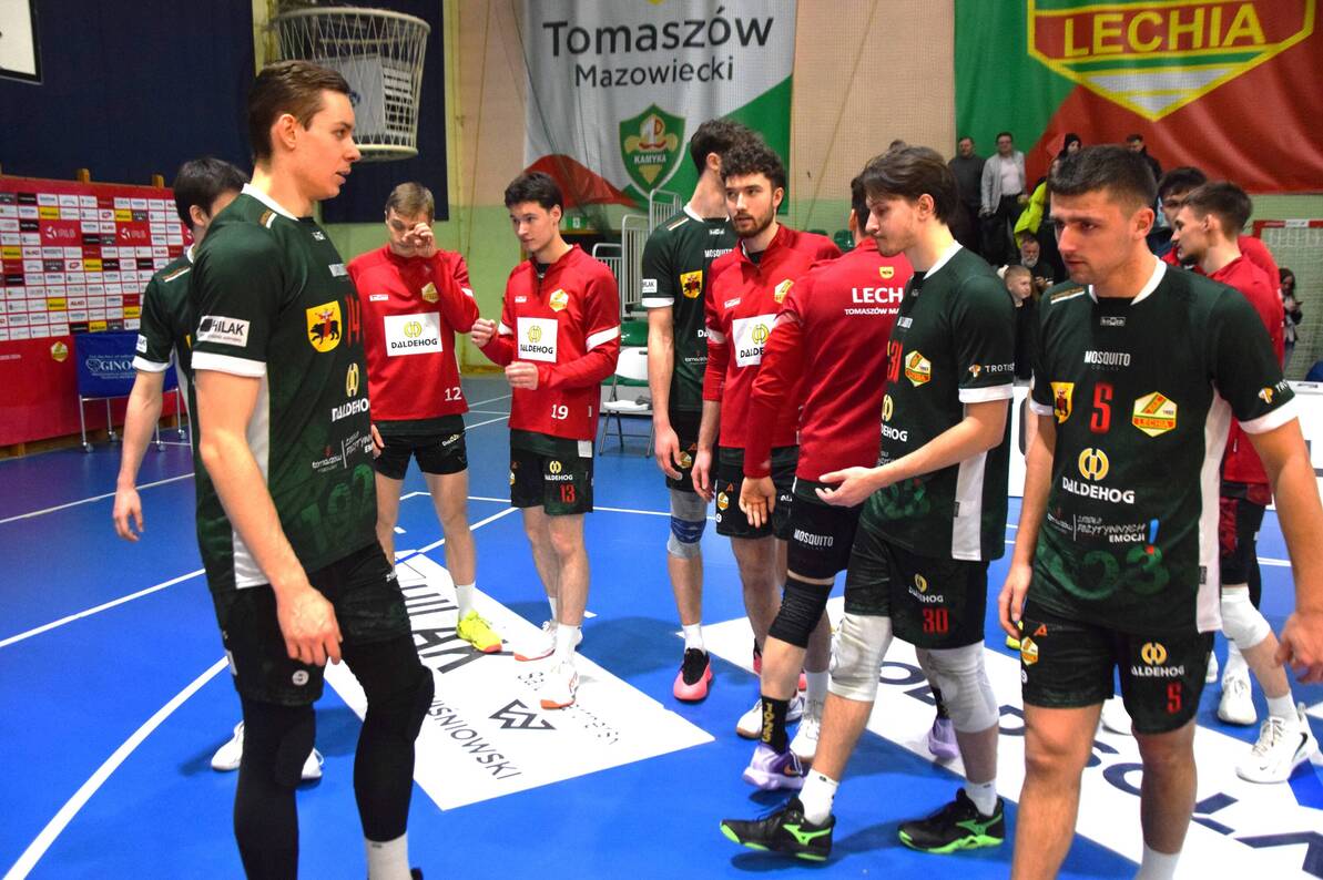 Sobota z PLS 1. Ligą: Lechia Tomaszów Mazowiecki - KKS Mickiewicz Kluczbork 3:2