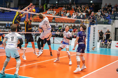 Sobota z PLS 1. Ligą: Karton-Pak Astra Nowa Sól - PZL LEONARDO Avia Świdnik 0:3