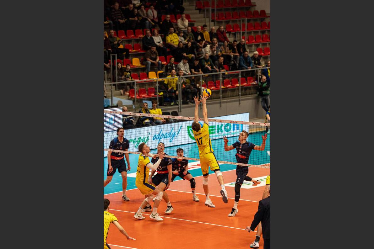 Zawodnicy Stali Nysa od pierwszej piłki do ostatniego gwizdka dyktowali Bydgoszczanom warunki gry [ZDJĘCIA]