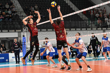 Sobota z PLS 1. Ligą: Nowak-Mosty MKS Będzin - Lechia Tomaszów Mazowiecki 2:3