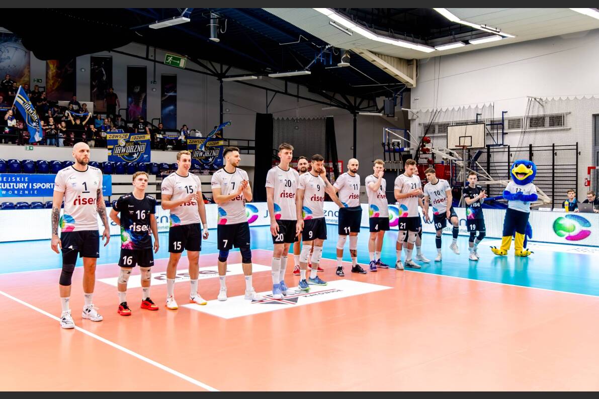 Siatkarze MCKiS Jaworzno ulegli gościom z  Siedlec [ZDJĘCIA]