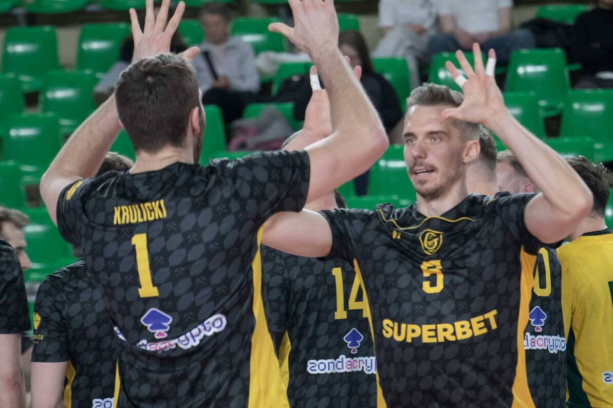 GKS Katowice po wygranym meczu w Bydgoszczy umacnia się w czołówce tabeli [ZDJĘCIA]