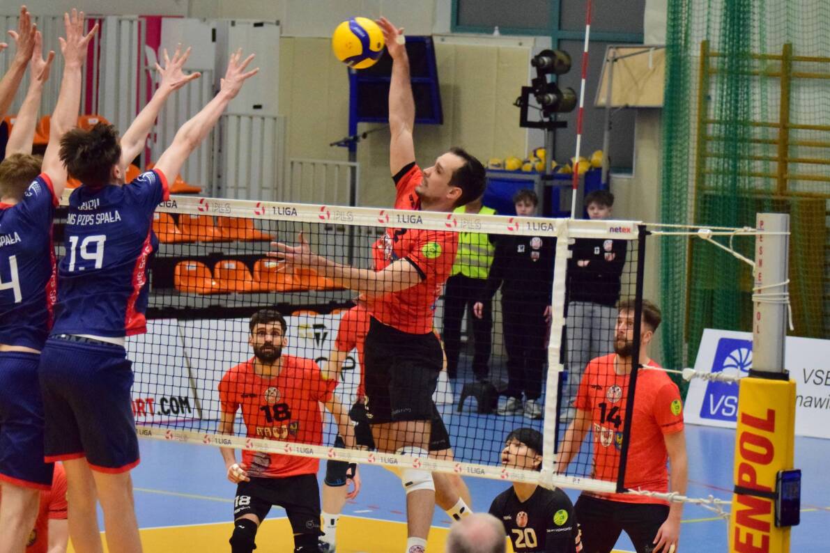 KKS MICKIEWICZ Kluczbork nie dał się zaskoczyć gościom ze Spały [ZDJĘCIA]