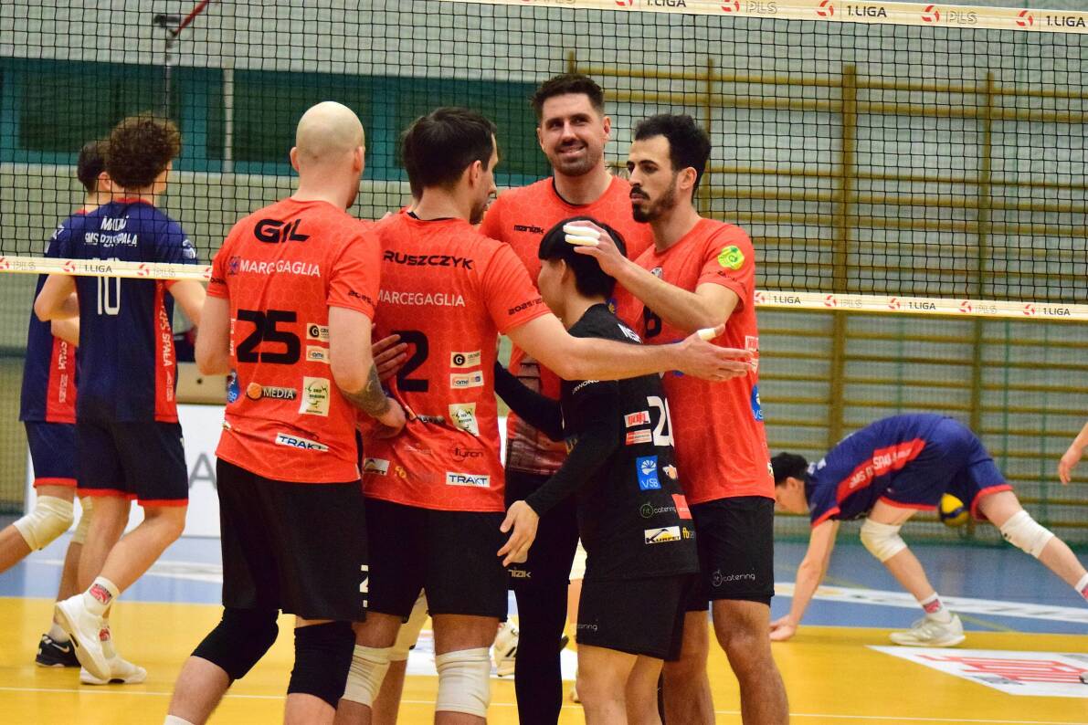 KKS MICKIEWICZ Kluczbork nie dał się zaskoczyć gościom ze Spały [ZDJĘCIA]