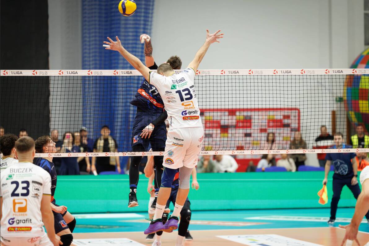 Wygrywając mecz w Augustowie Bydgoszczanie obronili się przed strefą spadkową [ZDJĘCIA]