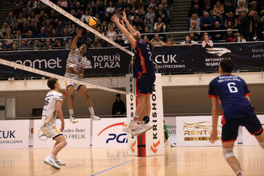 Piątek z PLS 1. Ligą: SMS PZPS Spała - CUK Anioły Toruń 2:3