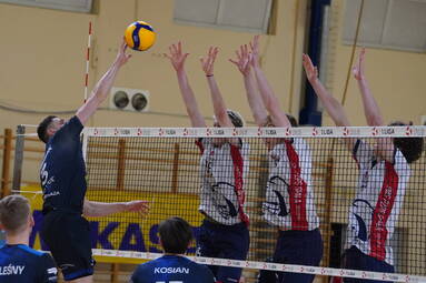 Niełatwa przeprawa toruńskich Aniołów w Spale [ZDJĘCIA]