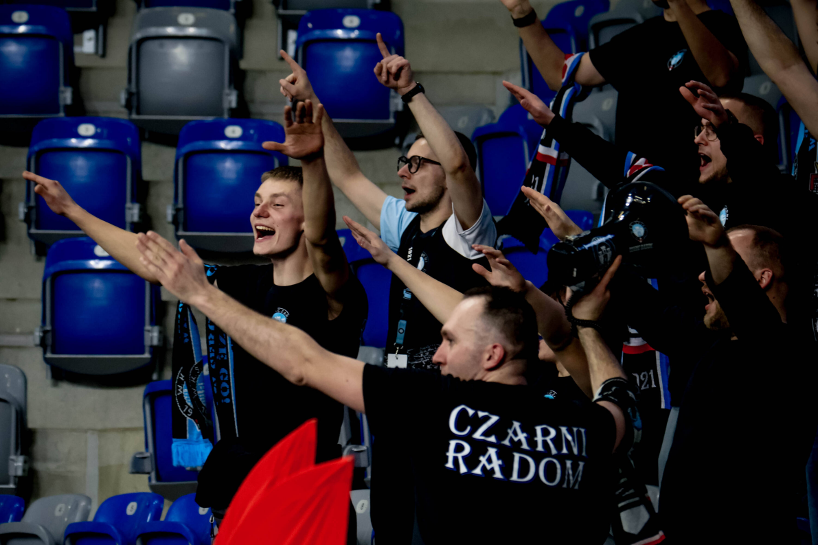 Wygrana PIERROT Czarnych Radom z Lechią Tomaszów Mazowiecki pozwoliła gospodarzom uzyskać bezpieczną 10. pozycję [ZDJĘCIA]