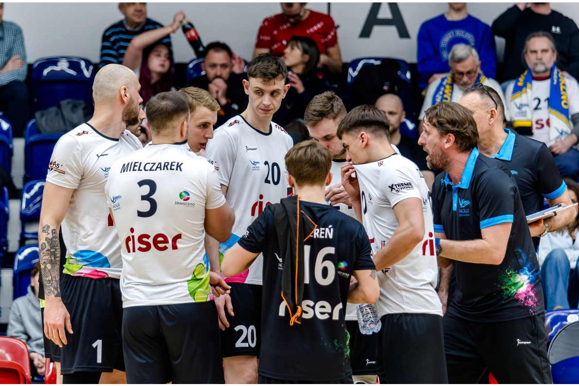 MCKiS Jaworzno zdobywa cenne trzy punkty w meczu z Grodziskiem Mazowieckim [ZDJĘCIA]