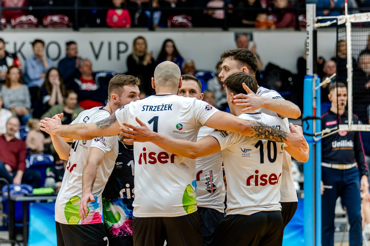 MCKiS Jaworzno zdobywa cenne trzy punkty w meczu z Grodziskiem Mazowieckim [ZDJĘCIA]