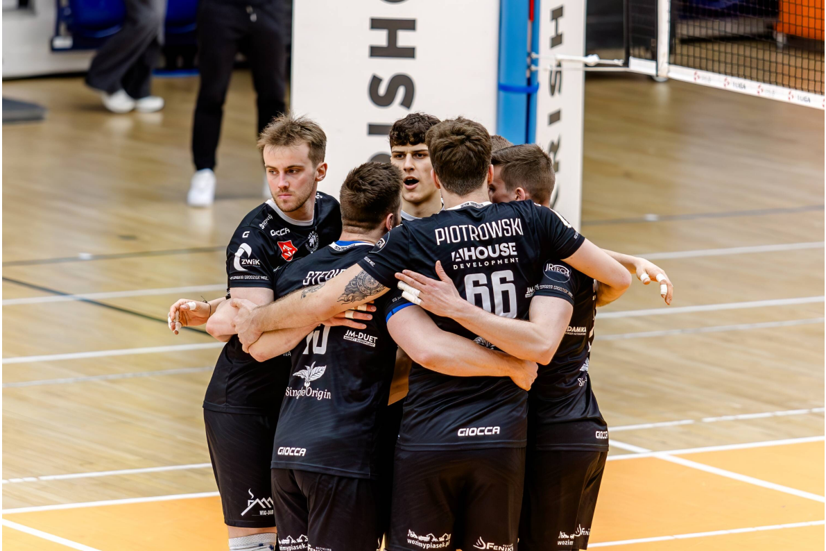 MCKiS Jaworzno zdobywa cenne trzy punkty w meczu z Grodziskiem Mazowieckim [ZDJĘCIA]