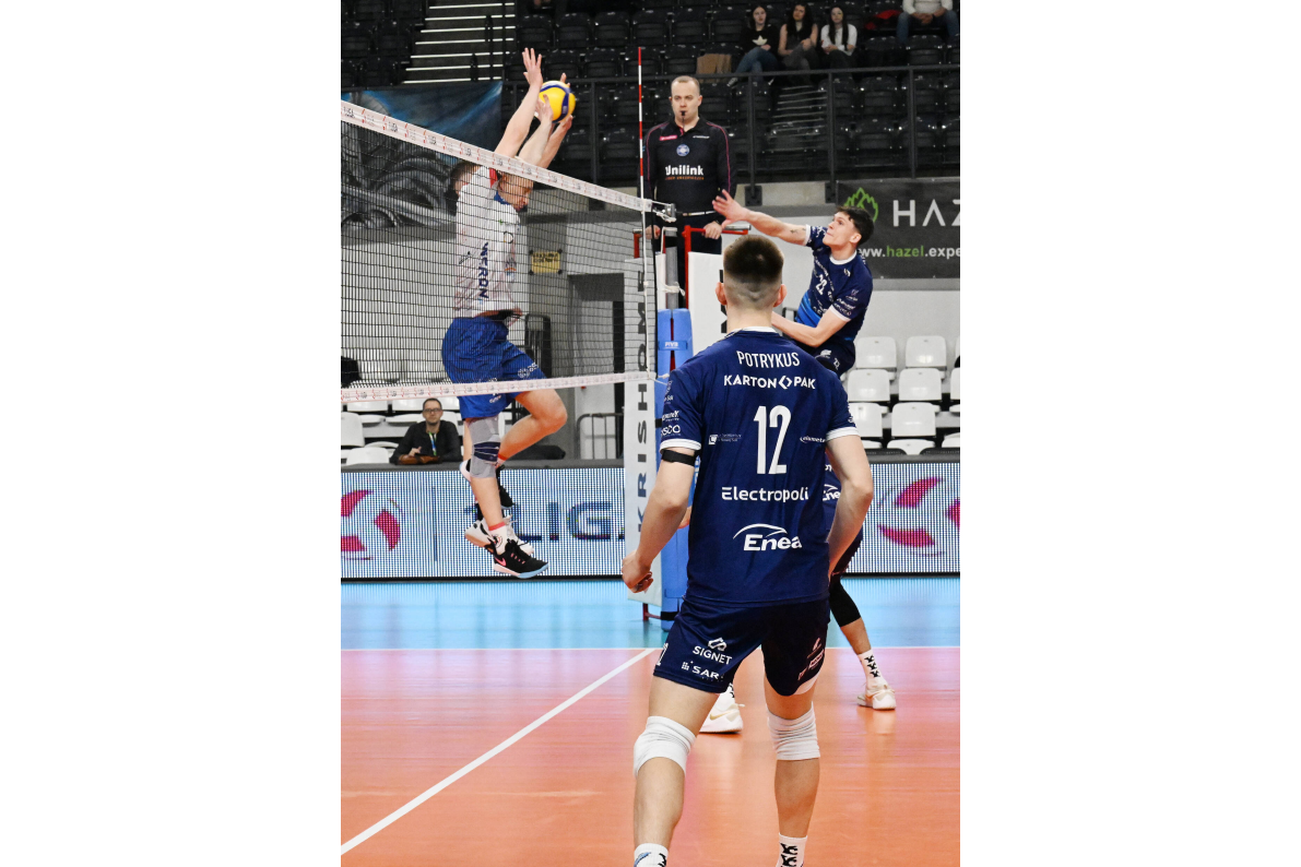 Kibice w Będzinie zadowoleni, ich ulubieńcy pokonali 3:0 Karton-Pak Astrę Nowa Sól [ZDJĘCIA]