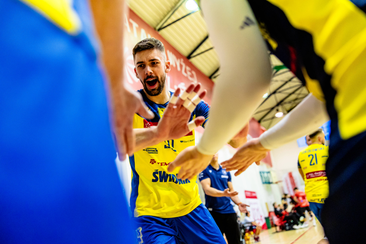 PZL LEONARDO Avia Świdnik przegrywa u siebie z gośćmi z Kluczborka, po pięciu setach [ZDJĘCIA]