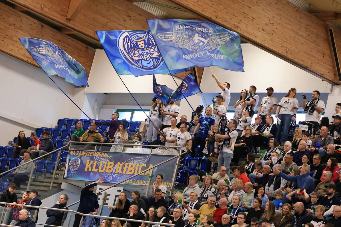 Niedzielny mecz CUK Anioły Toruń - BBTS Bielsko-Biała przy komplecie publiczności