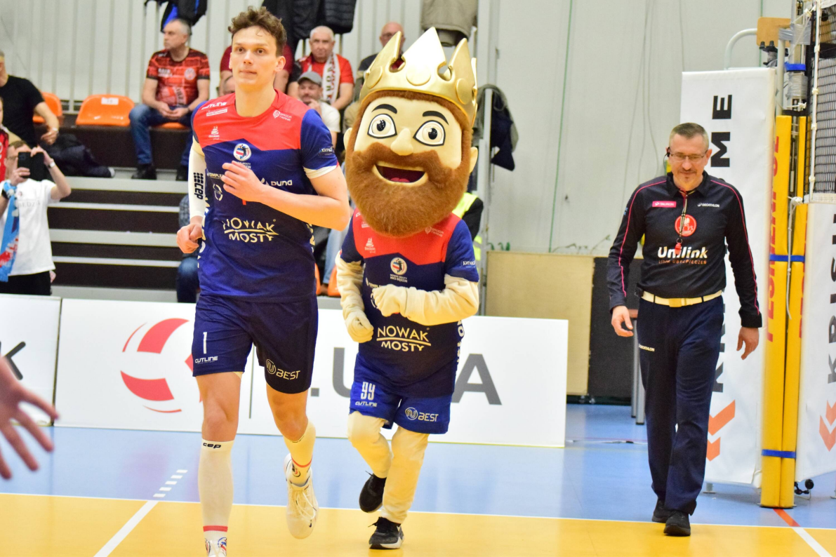 KKS MICKIEWICZ Kluczbork wygrywa z  Nowak-Mostami MKS Będzin [ZDJĘCIA]