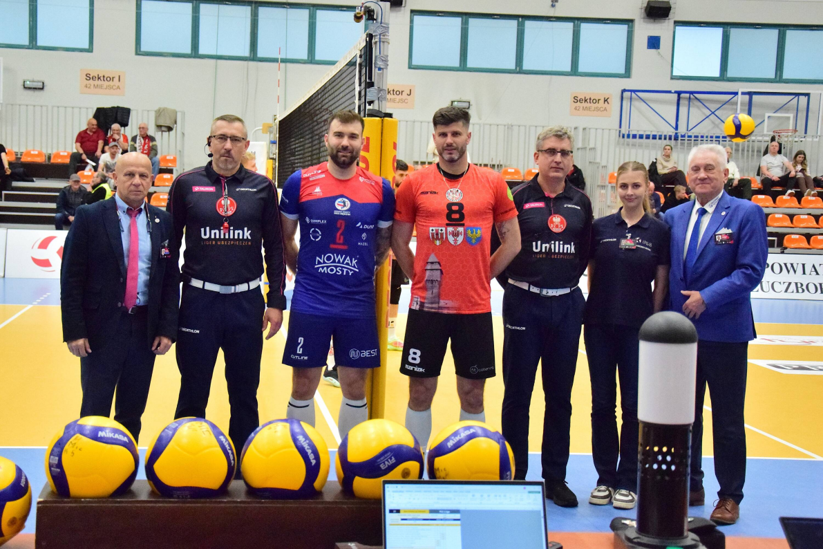 KKS MICKIEWICZ Kluczbork wygrywa z  Nowak-Mostami MKS Będzin [ZDJĘCIA]