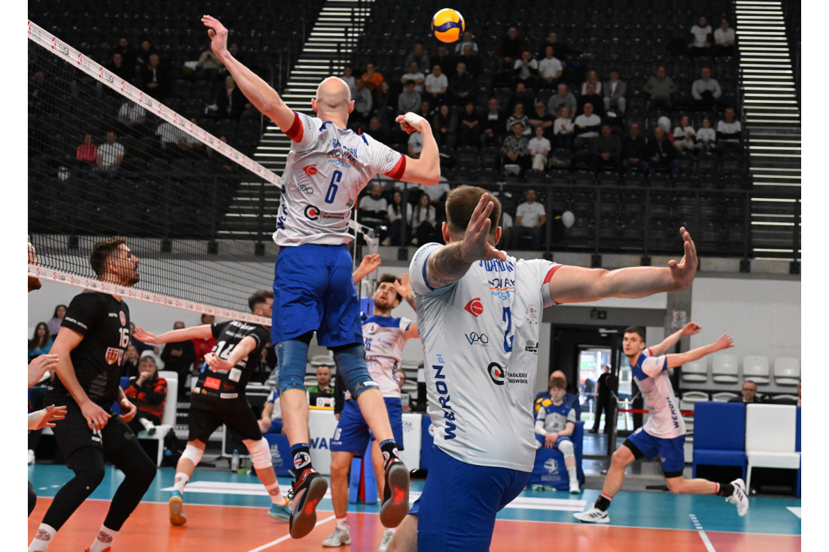 KKS MICKIEWICZ Kluczbork wygrywa w Będzinie i awansuje do półfinału [ZDJĘCIA]