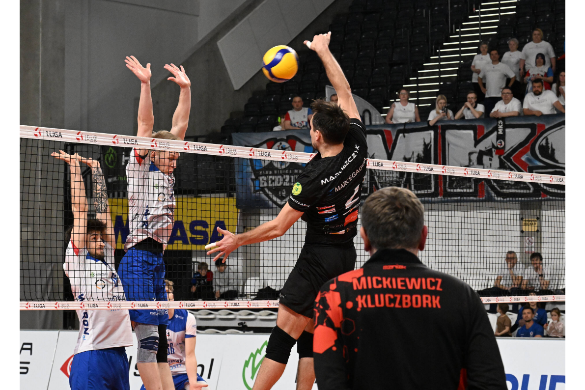 KKS MICKIEWICZ Kluczbork wygrywa w Będzinie i awansuje do półfinału [ZDJĘCIA]