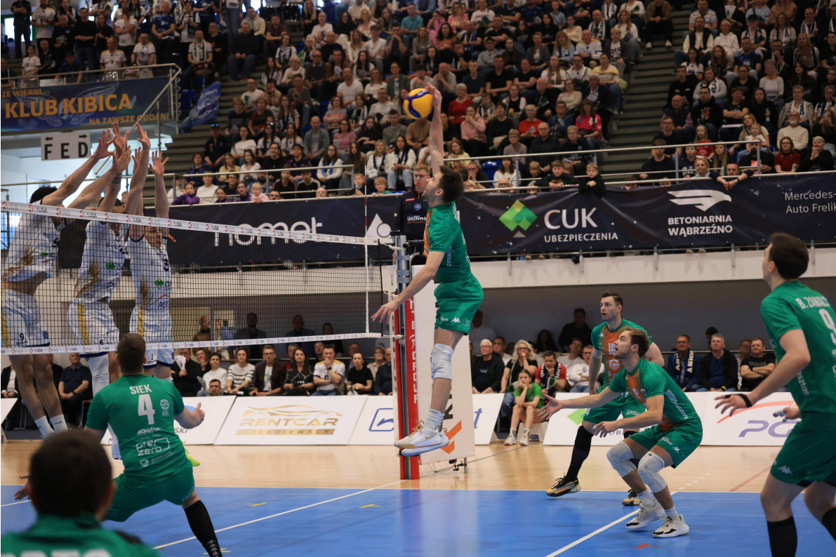  BBTS Bielsko-Biała wygrywa mecz w Toruniu i zagra o złoto. CUK Anioły będą walczyć o brązowy medal [ZDJĘCIA]