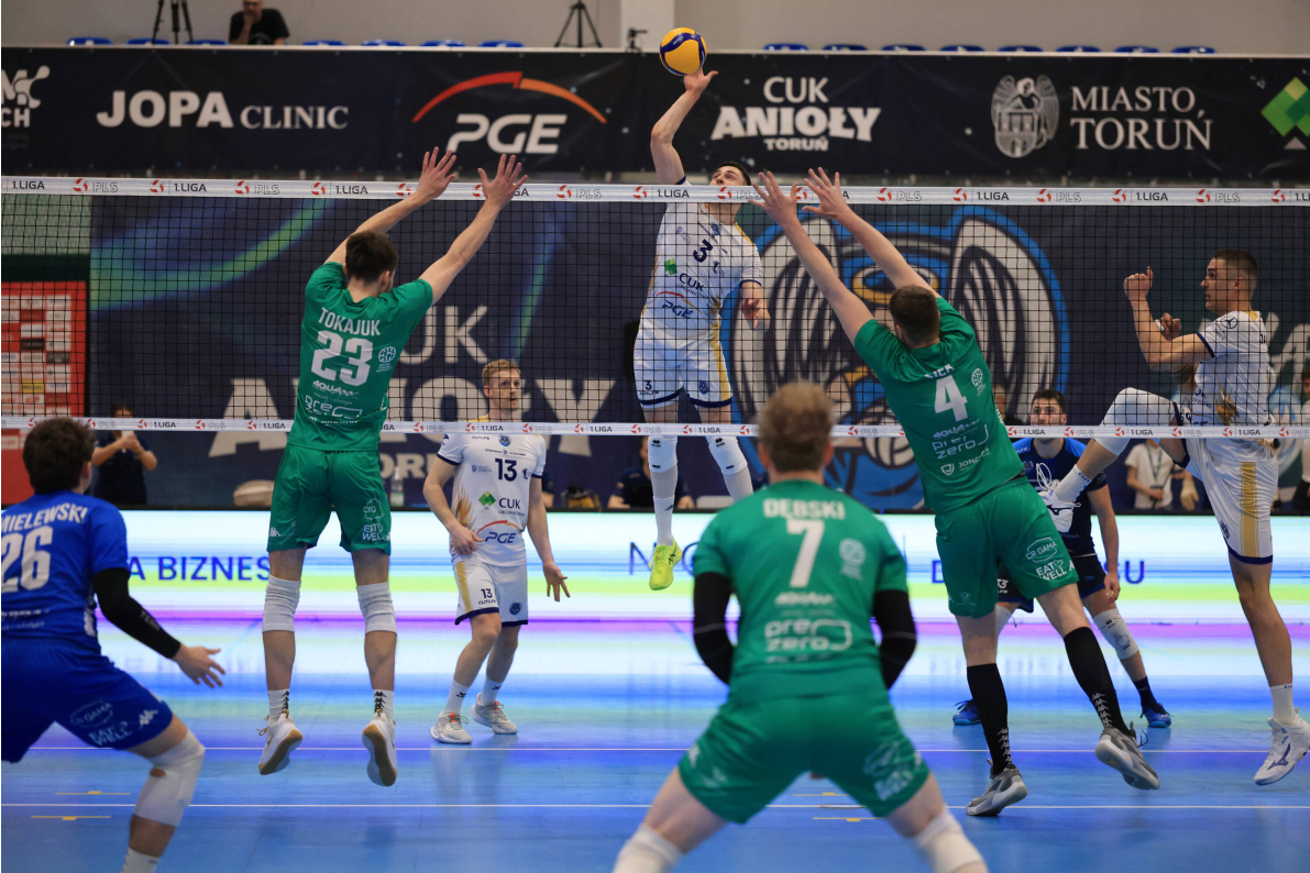  BBTS Bielsko-Biała wygrywa mecz w Toruniu i zagra o złoto. CUK Anioły będą walczyć o brązowy medal [ZDJĘCIA]